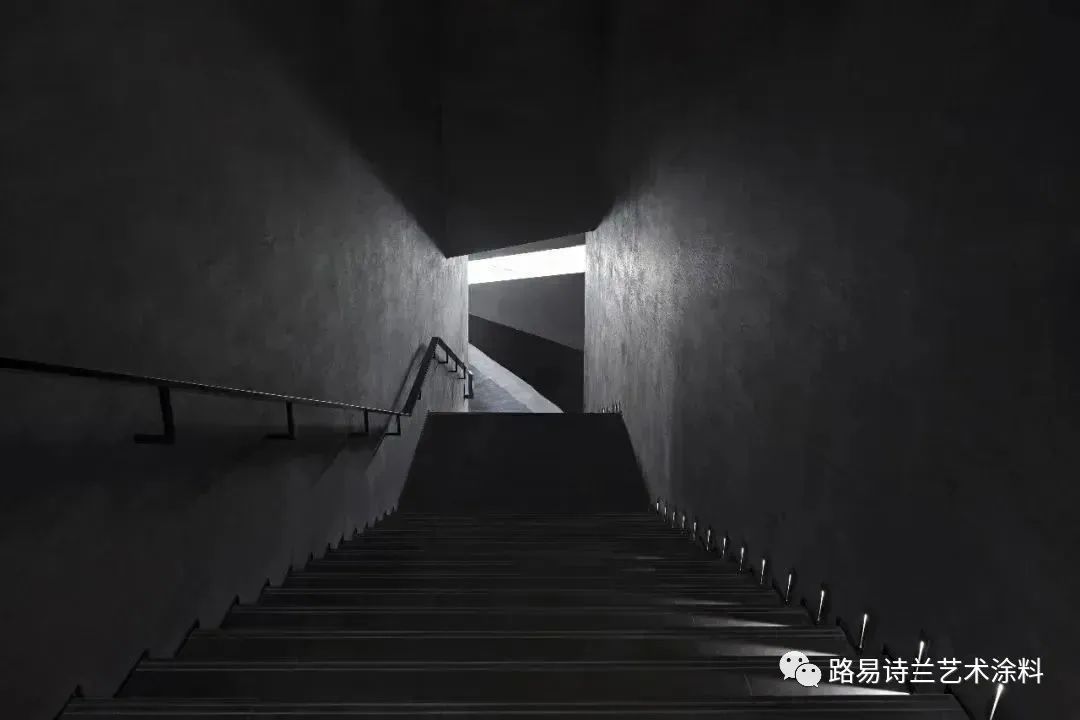 路易詩蘭 | 邂逅光與影，讓浪漫滿懷